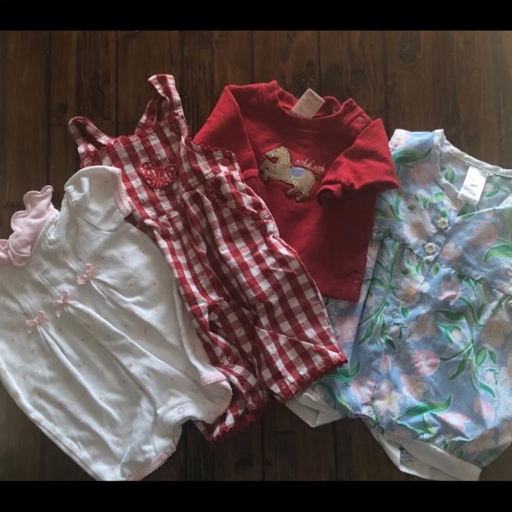 Baby clothes bundle